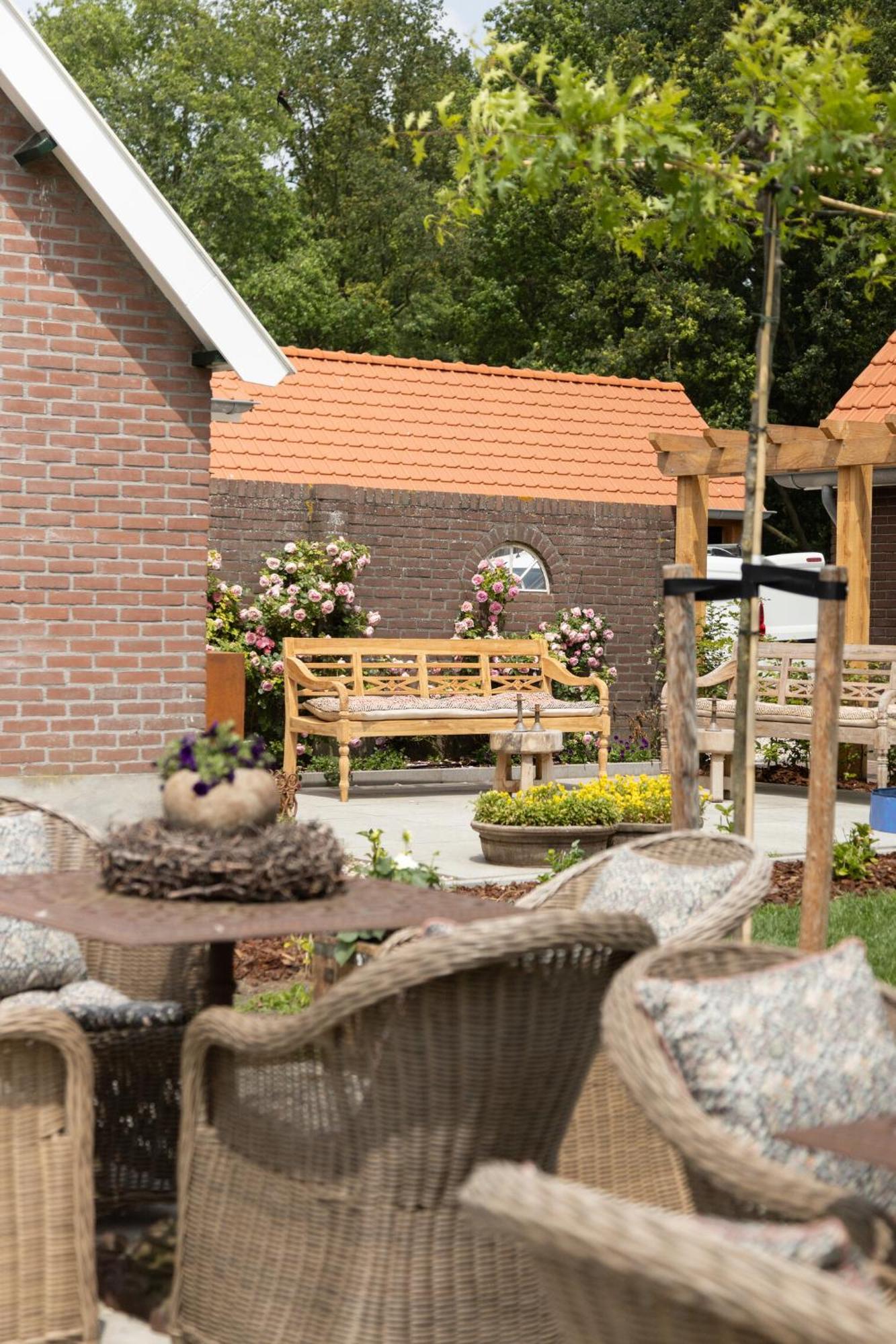 Bed & Breakfast Hoeve Happiness - Ontbijt Inbegrepen - Wellness Aanwezig 부투이젠 외부 사진